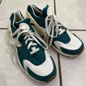 Nike Huaraches Air Size 12